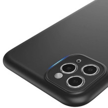 Minkštas dėklas, skirtas „iPhone 17“ – juodas