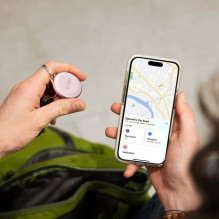 SBS Track My Circle vandeniui atsparus IP65 lokatorius, suderinamas su Apple Find My – rožinis