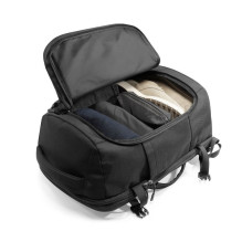 „Tech-Protect Defender S40“ kuprinė, skirta „Ryanair“ ir „Wizzar“, 20 l talpos nešiojamajam kompiuteriui – juoda
