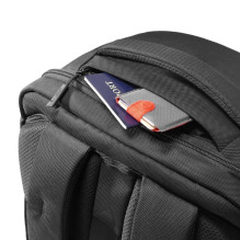 „Tech-Protect Defender S40“ kuprinė, skirta „Ryanair“ ir „Wizzar“, 20 l talpos nešiojamajam kompiuteriui – juoda