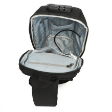 Wozinsky Premium vieno peties apsaugos nuo vagystės miesto kuprinė su tvarkykle ir USB - juoda