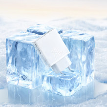 Joyroom JR-TCF14 20 W USB-A USB-C itin plonas sieninis įkroviklis – baltas