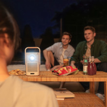 Yaber T2 Plus LCD FullHD 1080p multimedijos projektorius su JBL garsiakalbiais – smėlio spalvos