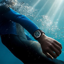 „Spigen WBS2“ dirželis, skirtas „Samsung Galaxy Watch 40 / 44 / 46 mm“ – juodas