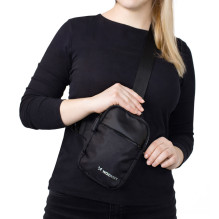 „Wozinsky WMS-W1“ unisex mini pečių krepšys su vandeniui atspariu dviejų skyrių telefonui - juodas „Wozinsky WMS-W1“ unisex mini pečių krepšys su vandeniui atspariu dviejų skyrių telefonui - juodas