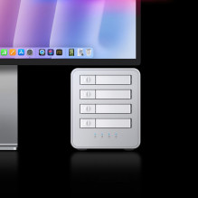 „Orico 8848U4 DAS“ serijos 4 lizdų M.2 NVMe SSD diskų masyvas – baltas