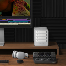 „Orico 8848U4 DAS“ serijos 4 lizdų M.2 NVMe SSD diskų masyvas – baltas