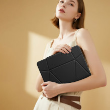 „Dux Ducis Vers iPad Pro 13“ (2024 / 2025) dėklas su stovu ir „Apple Pencil“ laikikliu – juodas