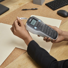 DYMO LabelManager 160 Label Maker Starter Kit with 3 rolls of D1 Label Tape , Handheld Label Printer Machine , QWERTY Ke DYMO LabelManager 160 Label Maker Starter Kit with 3 rolls of D1 Label Tape , Handheld Label Printer Machine , QWERTY Ke