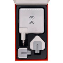 Evelatus Travel adapter Wireless Charger EWC06 White Evelatus Travel adapter Wireless Charger EWC06 White