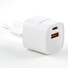 „Evelatus“ USB-A ir USB-C...