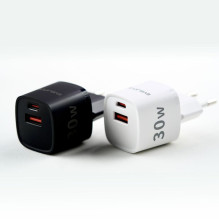 „Evelatus“ USB-A ir USB-C 30 W maks. / ES įkroviklis, baltas „Evelatus“ USB-A ir USB-C 30 W maks. / ES įkroviklis, baltas
