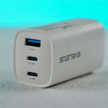 Evelatus 65W Max Fast Charger CN USB-C1 / USB-C1 / USB-A White Evelatus 65W Max Fast Charger CN USB-C1 / USB-C1 / USB-A White