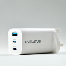 „Evelatus 65W Max“ greitasis įkroviklis, JK, USB-C1 / USB-C1 / USB-A, baltas „Evelatus 65W Max“ greitasis įkroviklis, JK, USB-C1 / USB-C1 / USB-A, baltas