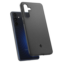 „Spigen Essential SandBlast“ dėklas, skirtas „Samsung Galaxy M55 5G“, matinės juodos spalvos