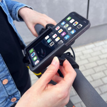 Wozinsky Wozinsky metal bicycle phone holder, scooters black (WBHBK3)
