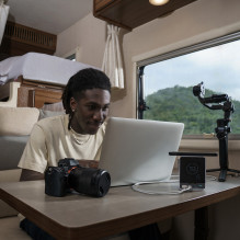 Cuktech Powerbank 300W 40000mAh with Wireless Charging 2x USB-C + 2x USB-A - Black