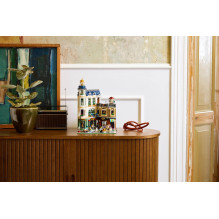 LEGO ICONS 11371 Shopping Street