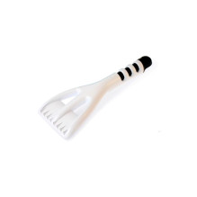 Skrobaczka do szyb śniegu...