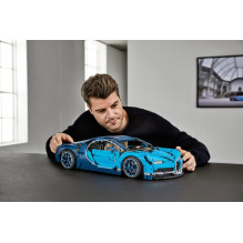 Konstruktorius - LEGO TECHNIC 42083 Bugatti Chiron (Lego, 3599 dalys, 320x560x140 mm)