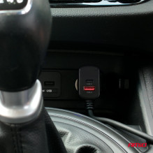 Rozgałęźnik gniazda zapalniczki z ładowarką 4xUSB-A QC3.0 PD 3.0 180 W AMIO-04835