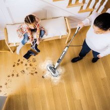 Namų ir virtuvės prietaisai - Shark S8201EU elektrinė šluota 1120 W drėgnam valymui juoda