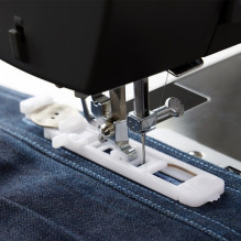 Elektromechaninė siuvimo mašina - Singer 4432 32 siuvimo modeliai 1000 RPM juoda