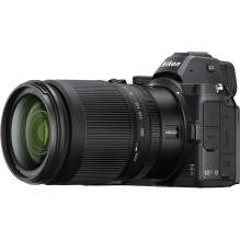 Nikon Z5 + NIKKOR Z 24-200mm f / 4-6.3 VR