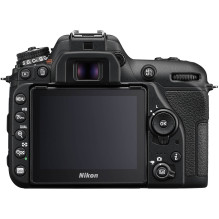 Nikon D7500 18-140mm f/3.5-5.6G ED VR