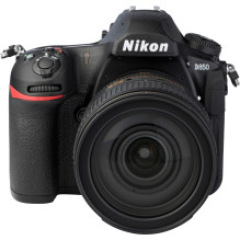 Nikon D850 + 24-120mm f / 4 VR