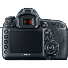 Canon EOS 5D Mark IV 24-105 f / 4L IS II USM