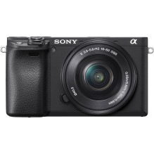 Sony A6400 + 16-50mm OSS...