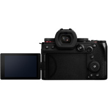 Panasonic Lumix DC-S5 II + LUMIX S 20-60mm F3.5-5.6