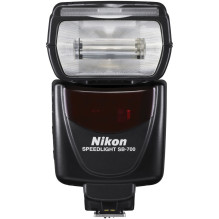 Nikon Z Portrait Kit (Z 40mm F / 2 + SB-700 Speedlight)