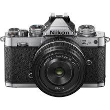 Nikon Z fc + NIKKOR Z 28mm f / 2.8 (SE) (Silver)