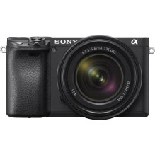 Sony A6400 + 18-135mm OSS...