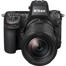 Nikon Z8 + NIKKOR Z 24-120mm f / 4 S