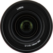 Panasonic LUMIX S 24mm f / 1.8 Panasonic LUMIX S 24mm f / 1.8
