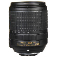 Nikon AF-S DX Nikkor 18-140mm f / 3.5-5.6G ED VR