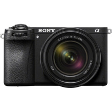Sony A6700 + 18-135mm (Black), (ILCE-6700M), (Alpha 6700)