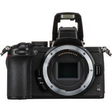 Nikon Z50 + NIKKOR Z 24-70mm f / 4 S