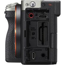 Sony A7C II Body (Silver) , (ILCE-7CM2 / S) , (α7C) , (Alpha 7C II)