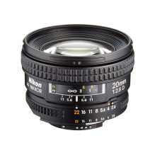 Nikon AF Nikkor 20mm f / 2.8D