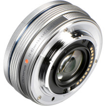 Olympus M.ZUIKO DIGITAL ED 14-42mm F3.5-5.6 EZ PANCAKE (Silver) Olympus M.ZUIKO DIGITAL ED 14-42mm F3.5-5.6 EZ PANCAKE (Silver)