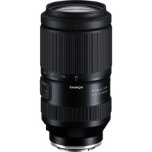 Tamron 70-180mm F / 2.8 Di...