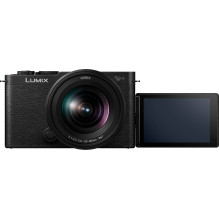 Panasonic Lumix DC-S9K + LUMIX S 20-60mm / F3.5-5.6 (Jet Black)