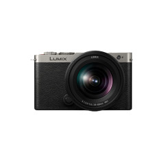 Panasonic Lumix DC-S9K + LUMIX S 20-60mm / F3.5-5.6 (Dark Silver) Panasonic Lumix DC-S9K + LUMIX S 20-60mm / F3.5-5.6 (Dark Silver)