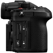 Panasonic Lumix DC-GH7 + LEICA DG VARIO-ELMARIT 12-60mm / F2.8-4 ASPH. / POWER OIS (H-ES12060) (Black)