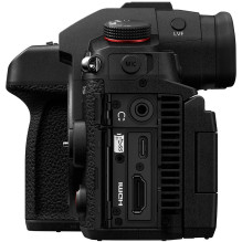 Panasonic Lumix DC-GH7 + LEICA DG VARIO-ELMARIT 12-60mm / F2.8-4 ASPH. / POWER OIS (H-ES12060) (Black)