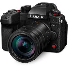 Panasonic Lumix DC-GH7 + LEICA DG VARIO-ELMARIT 12-60mm / F2.8-4 ASPH. / POWER OIS (H-ES12060) (Black)